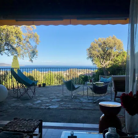 Sea View 6 A 8 People Villa *